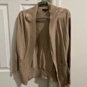 Tan cardigan with pockets